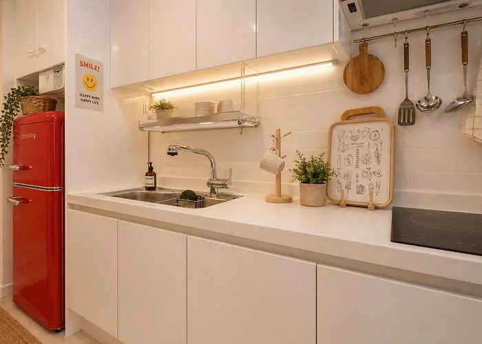 Siri, Conveniently Located Near The Station Area * ソウル特別市
